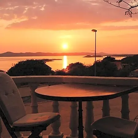 Stipe Szálloda 3*